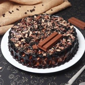 kitkat chocolate cake