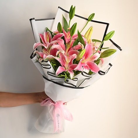 bloom lilly
